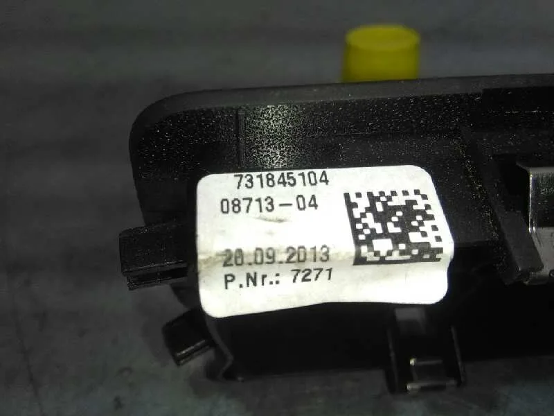 Mando Elevalunas Delantero Derecho para Bmw Serie 1 Lim. (F21)