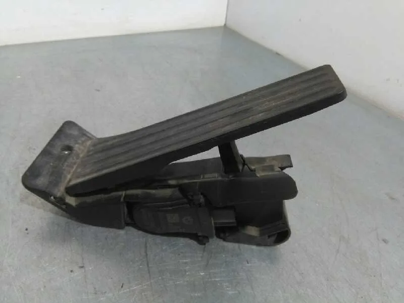 Potenciometro Pedal para Bmw Serie 1 Lim. (F21)