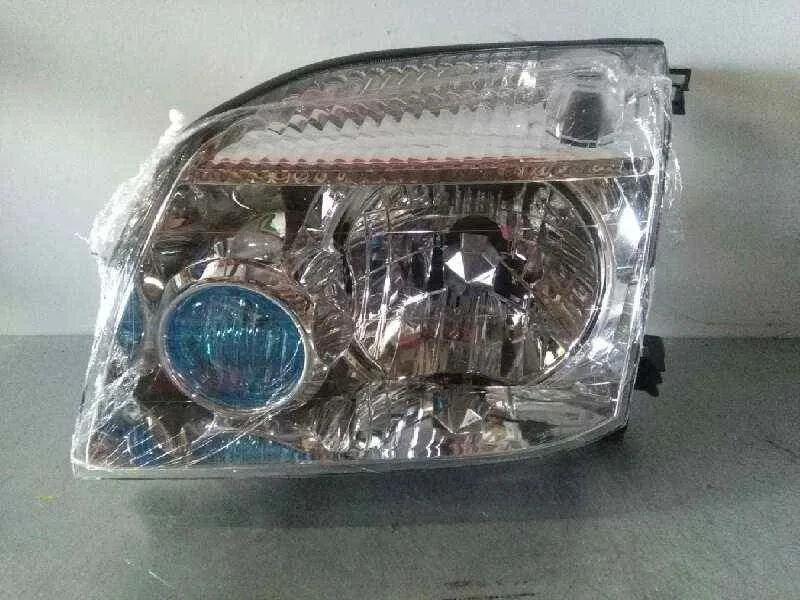 Faro Izquierdo para Nissan X-Trail (T30)