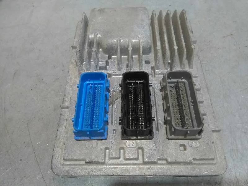 Centralita Motor Uce para Opel Corsa E