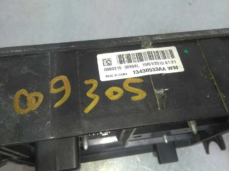 Caja Reles / Fusibles para Opel Corsa E