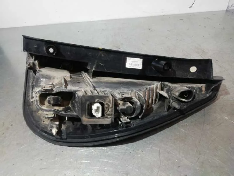 Piloto Trasero Izquierdo para Renault Scenic Iii