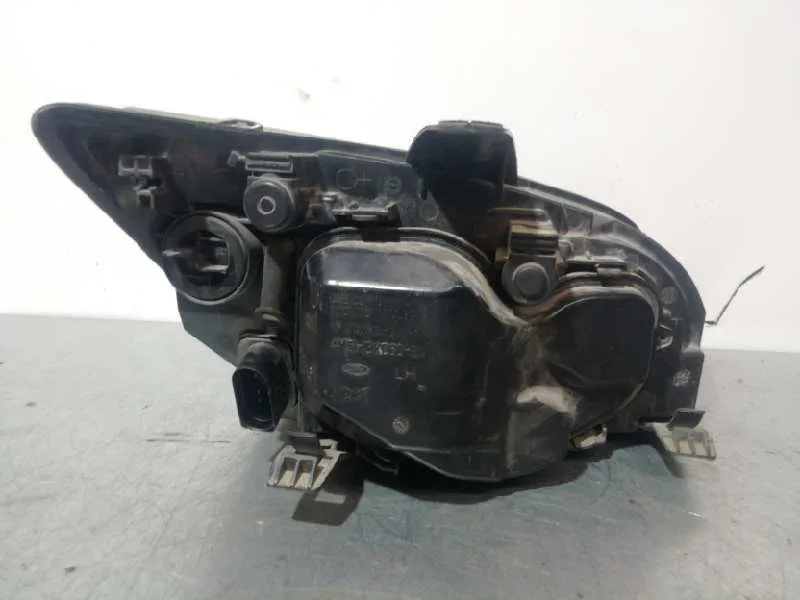 Faro Izquierdo para Ford Focus Berlina (Cap)