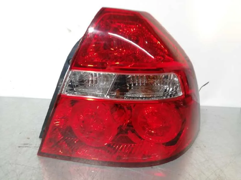 Piloto Trasero Derecho para Chevrolet Aveo