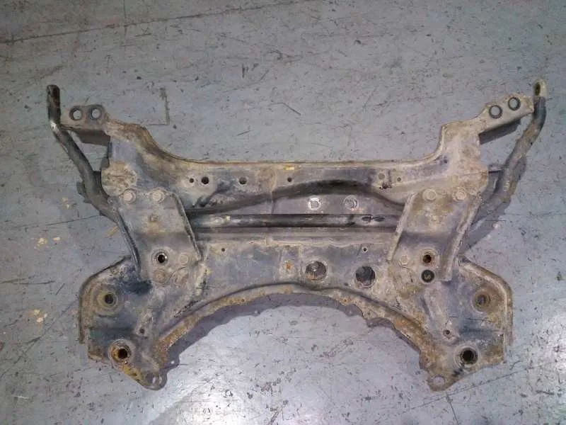 Puente Delantero para Toyota Rav 4 (A3)