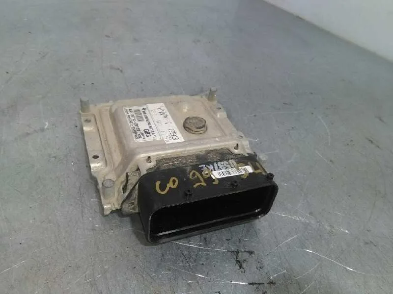 Centralita Motor Uce para Hyundai I30 (Gd)