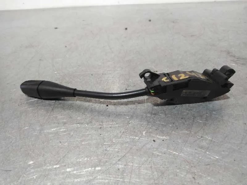 Mando Volante para Mercedes-Benz Clase A (W169)