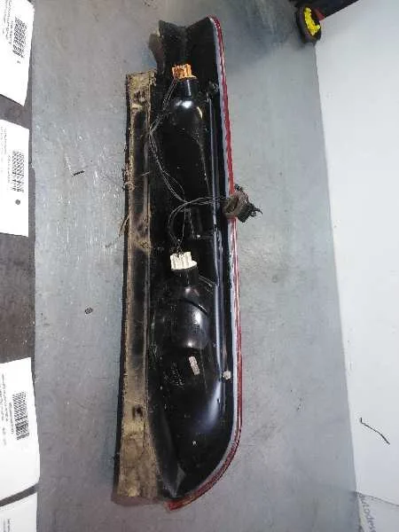 Piloto Trasero Izquierdo para Ford Focus Lim. (Cb4)
