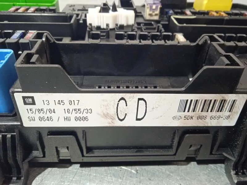 Caja Reles / Fusibles para Opel Astra H Berlina