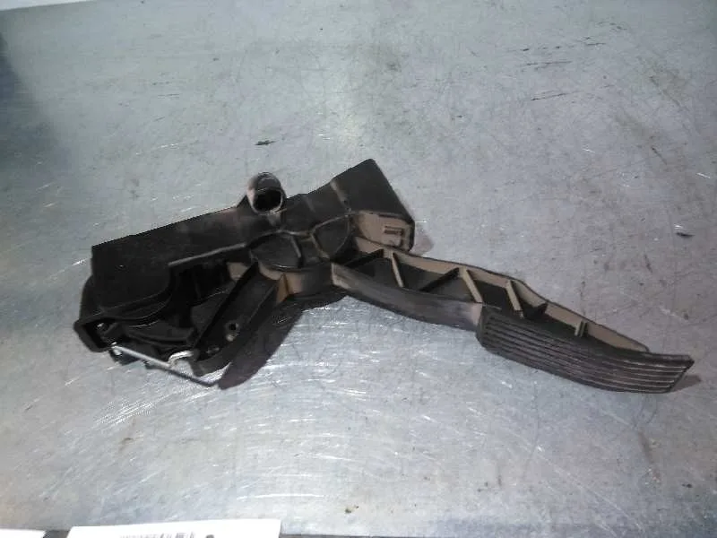 Potenciometro Pedal para Mercedes-Benz Clase A (W169)