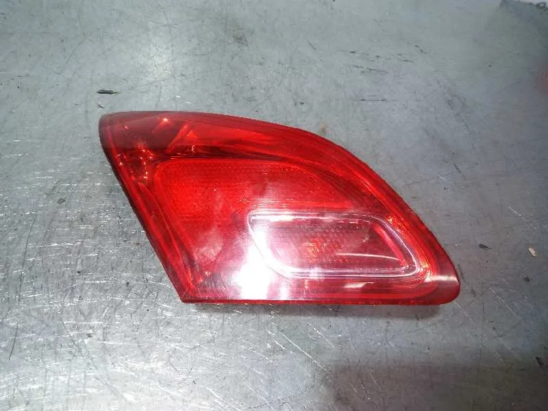 Piloto Trasero Izquierdo Interior para Opel Astra J Lim.