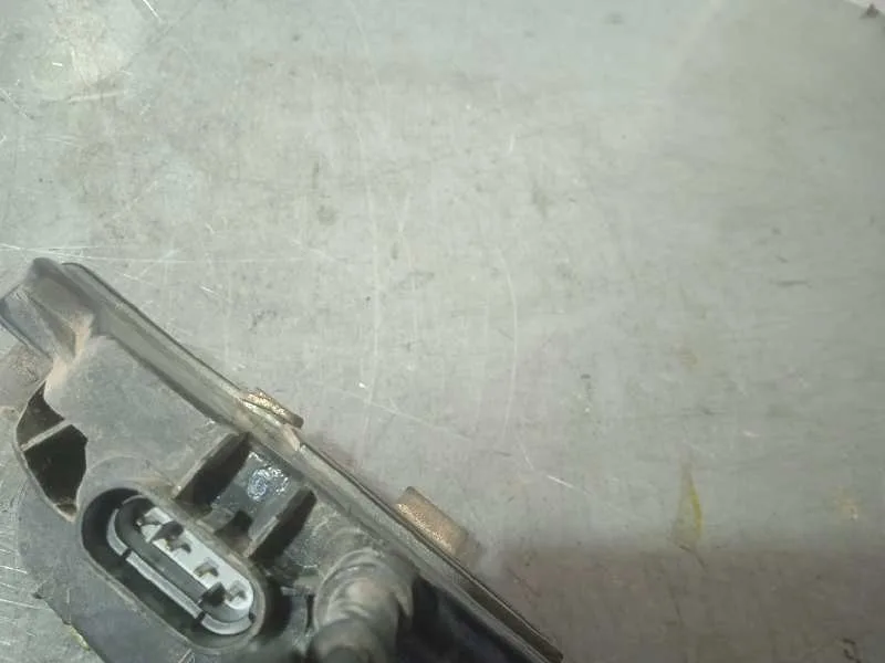 Cerradura Puerta Delantera Derecha para Nissan Primera Berlina (P12)