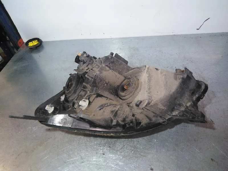 Faro Derecho para Honda Cr-V (Rd8)