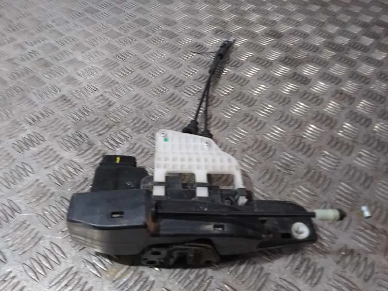Cerradura Puerta Delantera Izquierda para Kia Carens (Un)