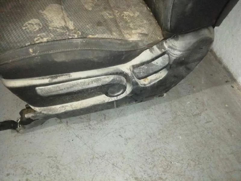 Asiento Delantero Izquierdo para Kia Carens ( )