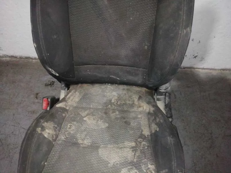 Asiento Delantero Izquierdo para Kia Carens ( )