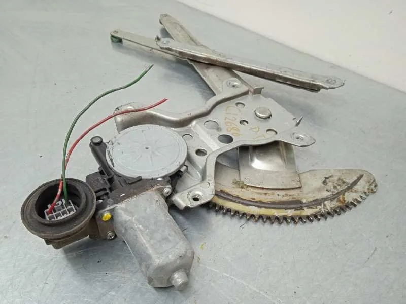 Elevalunas Delantero Izquierdo para Suzuki Swift Berlina (Mz)