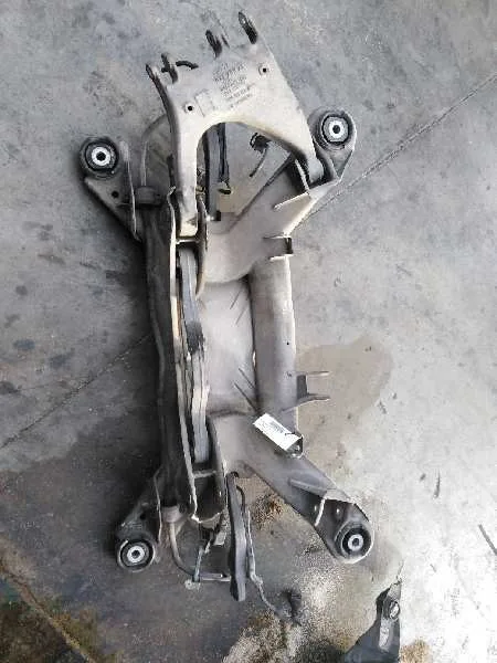 Puente Trasero para Audi A8 (4E2)