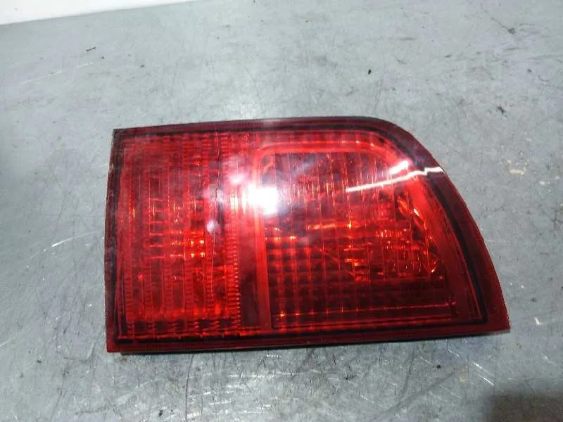 Piloto Trasero Izquierdo Interior para Ssangyong Kyron