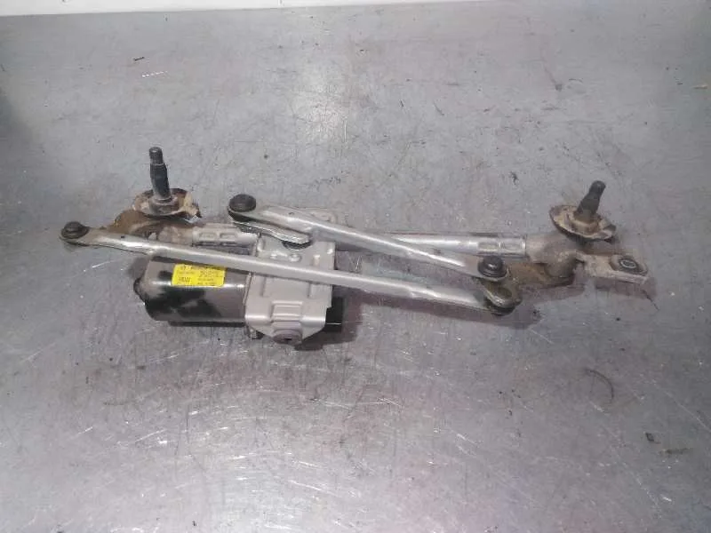 Motor Limpia Delantero para Kia Pro_Cee'd ( )
