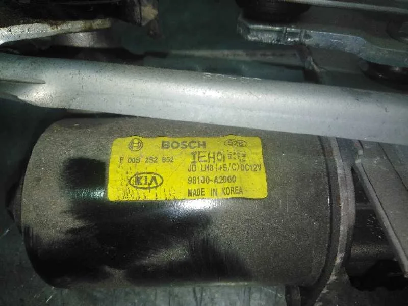 Motor Limpia Delantero para Kia Pro_Cee'd ( )