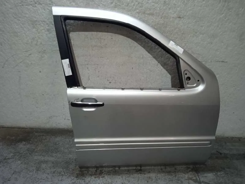 Puerta Delantera Derecha para Mercedes-Benz Clase M (W163)