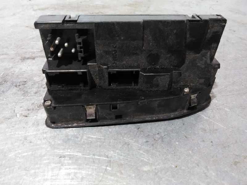 Mando Elevalunas Delantero Izquierdo para Bmw Serie 5 Berlina (E39)