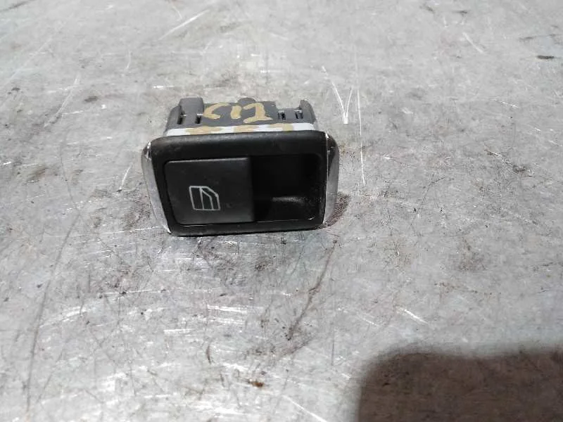 Mando Elevalunas Delantero Derecho para Mercedes-Benz Clase C (W204) Berlina