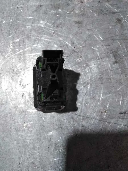 Mando Elevalunas Delantero Derecho para Mercedes-Benz Clase C (W204) Berlina
