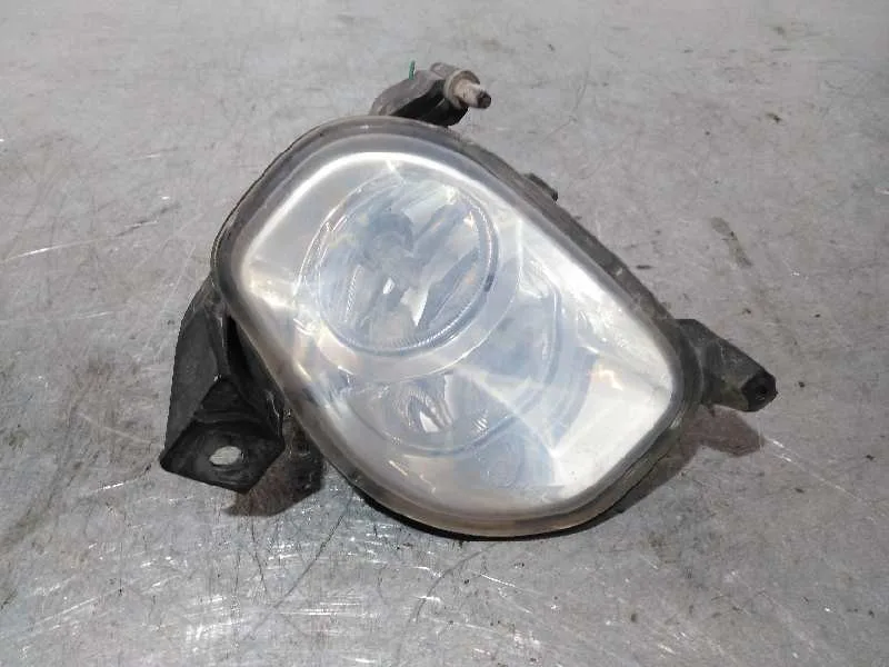 Faro Antiniebla Izquierdo para Toyota Avensis Berlina (T25)