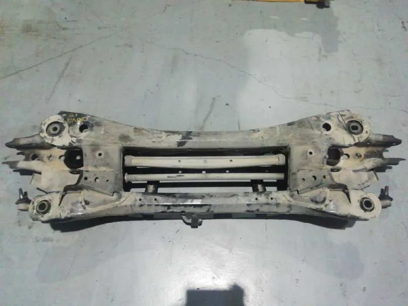 Puente Trasero para Toyota Auris