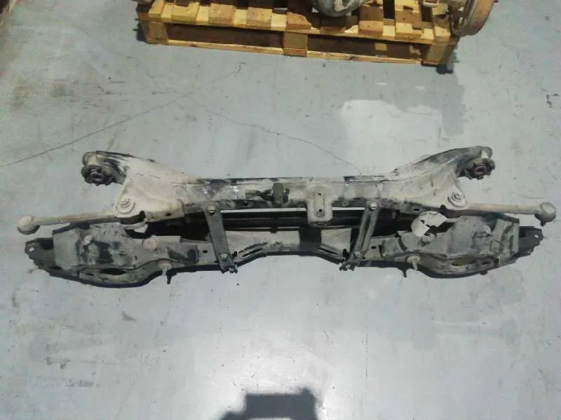 Puente Trasero para Toyota Auris