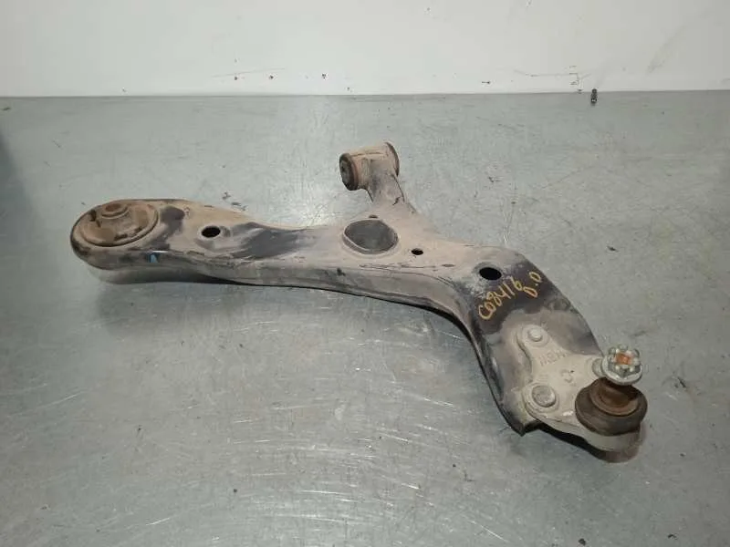 Brazo Suspension Inferior Delantero Derecho para Toyota Auris