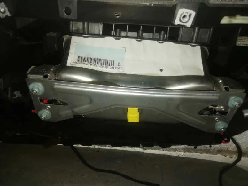 Salpicadero para Audi A8 (4E2)
