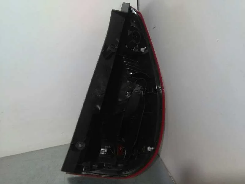 Piloto Trasero Izquierdo para Renault Scenic Iii