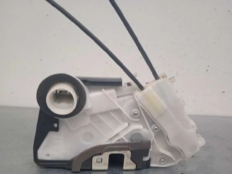 Cerradura Puerta Delantera Izquierda para Toyota Yaris