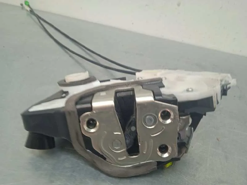 Cerradura Puerta Delantera Izquierda para Toyota Yaris
