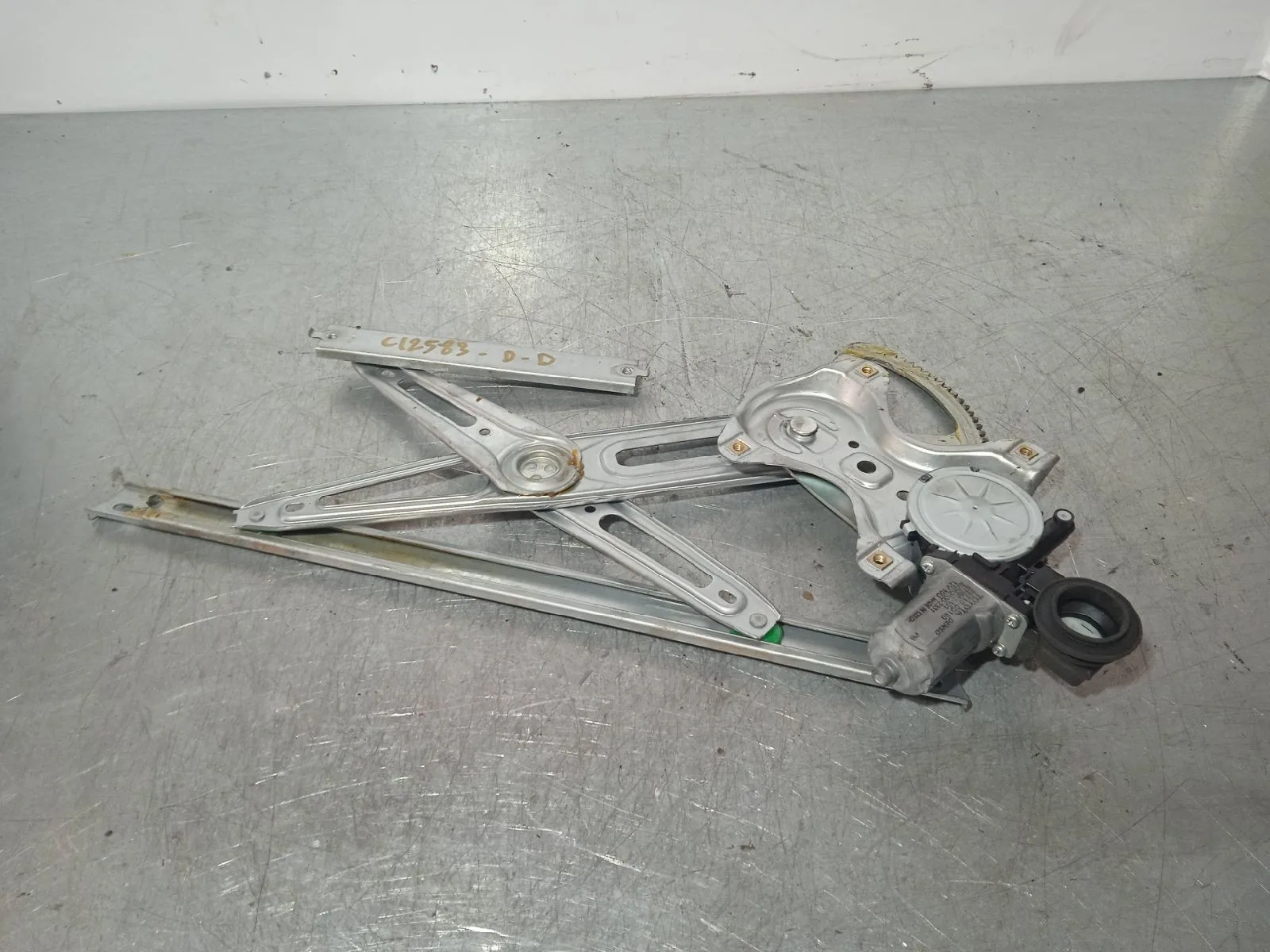Elevalunas Delantero Derecho para Toyota Yaris
