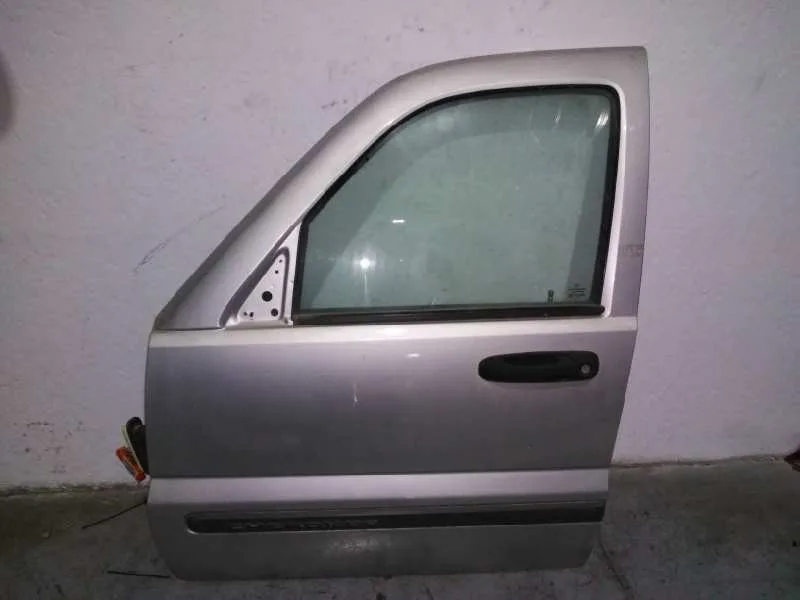 Puerta Delantera Izquierda para Chrysler Jeep Cherokee (Kj)