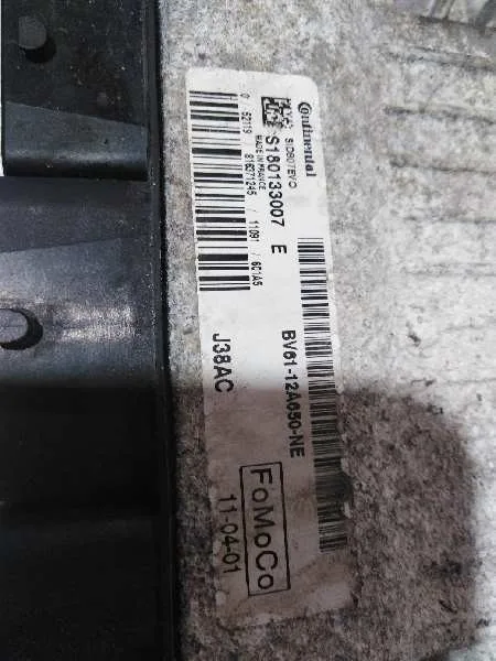 Centralita Motor Uce para Ford Focus Lim. (Cb8)