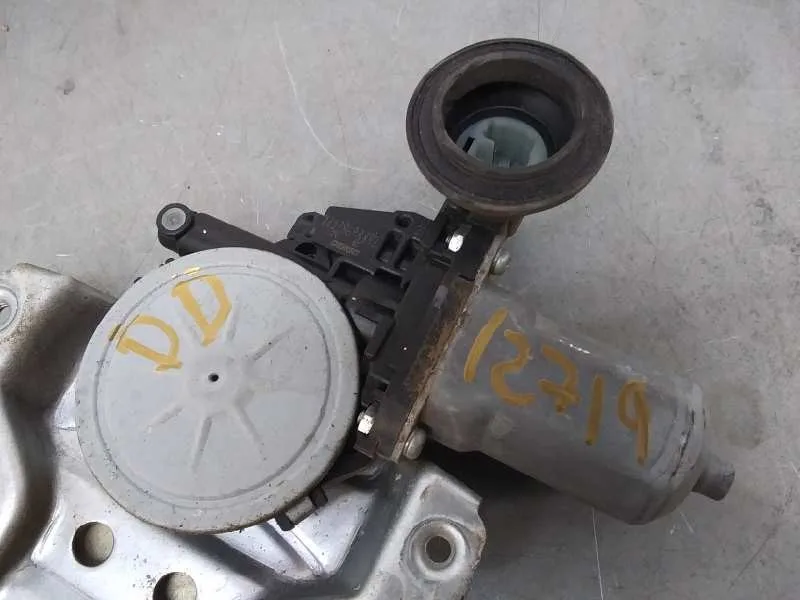 Elevalunas Delantero Derecho para Suzuki Swift Berlina (Mz)