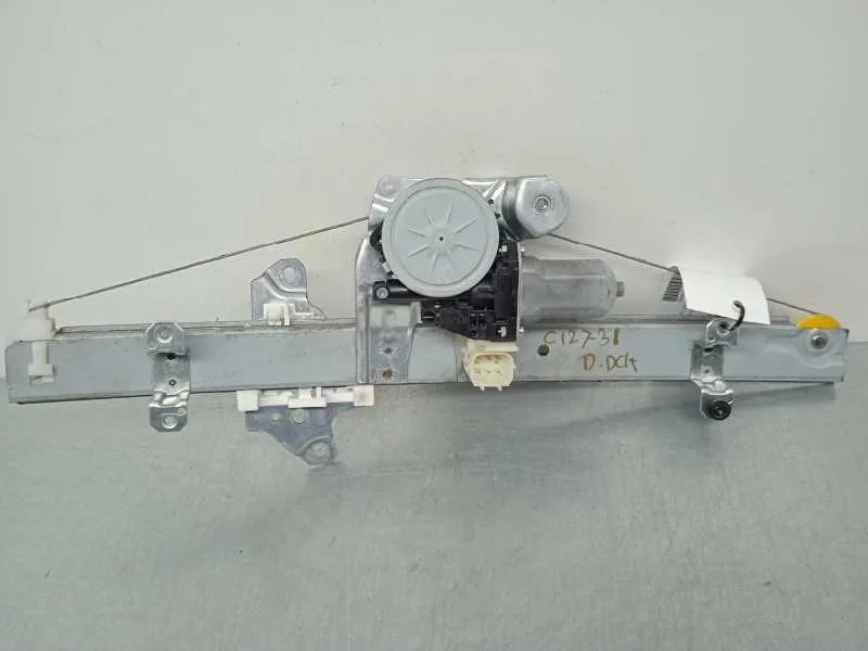 Elevalunas Delantero Derecho para Nissan Micra V (K14)