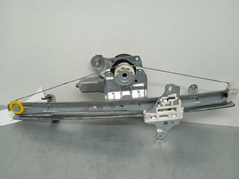 Elevalunas Delantero Derecho para Nissan Micra V (K14)