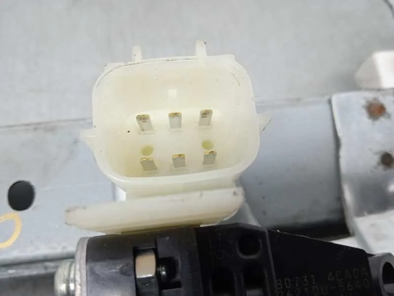 Elevalunas Delantero Derecho para Nissan Micra V (K14)