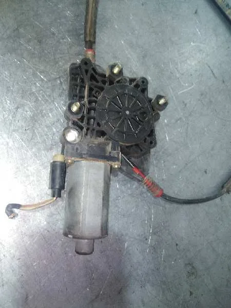 Elevalunas Delantero Derecho para Ford Fiesta Berlina (Dx)