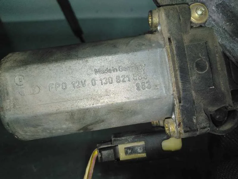 Elevalunas Delantero Derecho para Ford Fiesta Berlina (Dx)