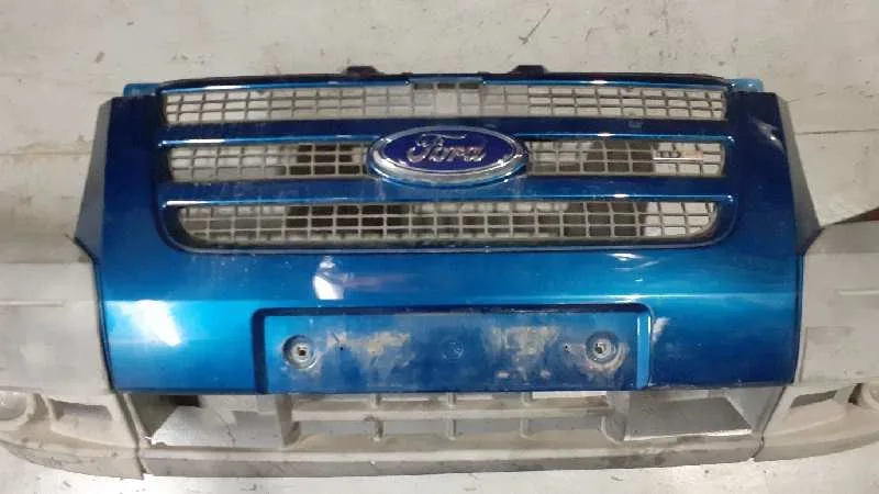 Paragolpes Delantero para Ford Transit Caja Cerrada '06