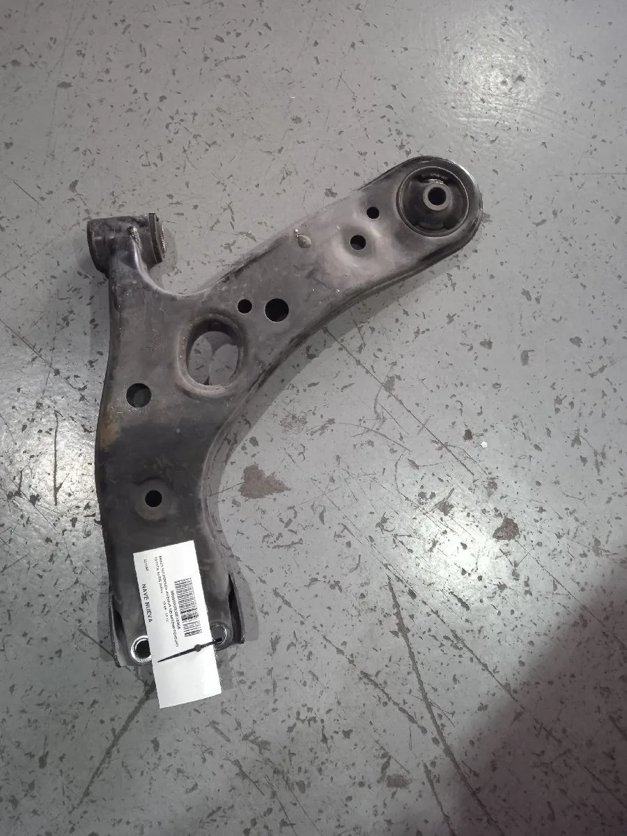Brazo Suspension Inferior Delantero Derecho para Toyota Auris