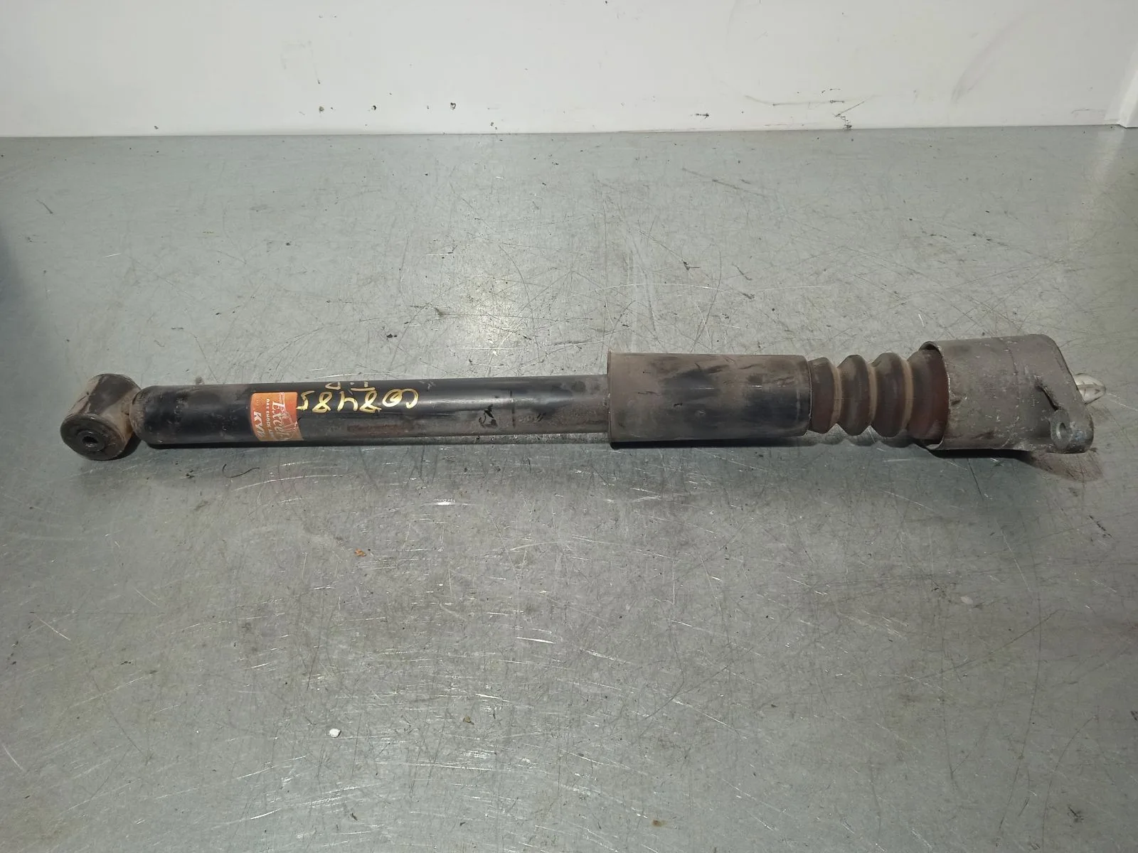 Amortiguador Trasero Derecho para Skoda Superb (3U4)