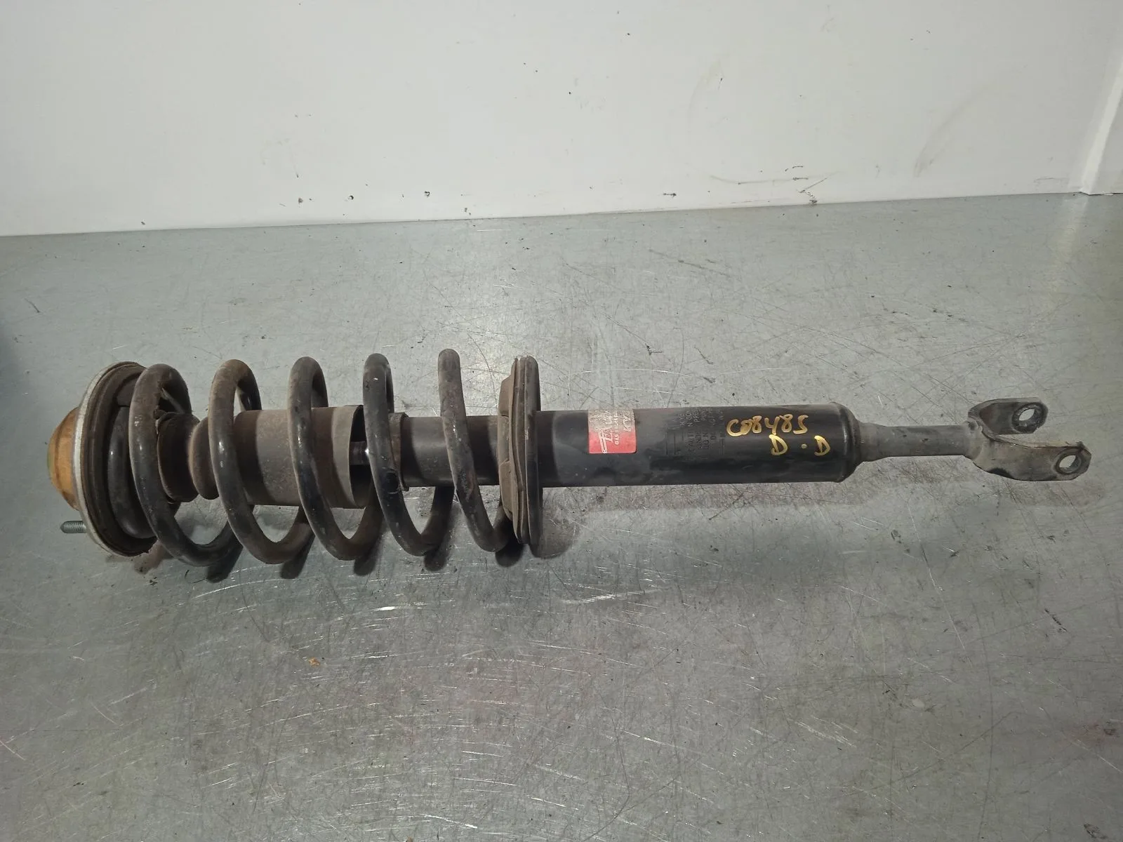 Amortiguador Delantero Derecho para Skoda Superb (3U4)